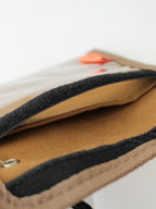 26/27モデル KM4K PASS HOLDER #BROWN｜KM4K