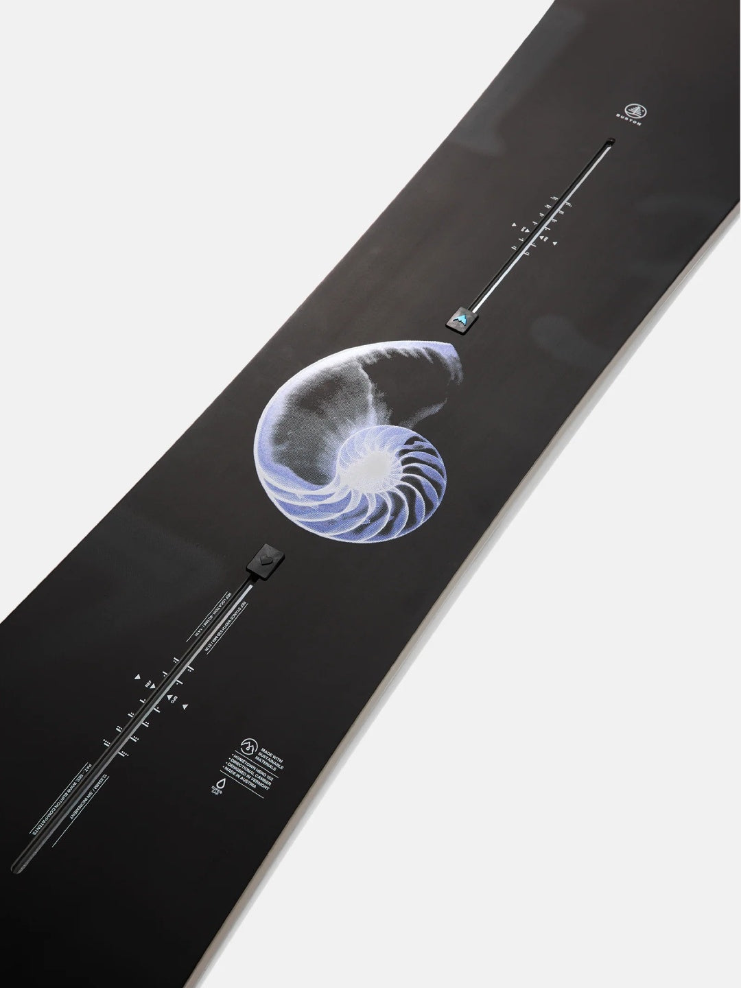 25/26モデル Family Tree Hometown Hero Camber Snowboard #XRAY [222451] 【大型商品】｜BURTON