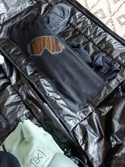 24/25モデル Wheelie Flight Attendant Snowboard Bag #True Black [234921]｜BURTON